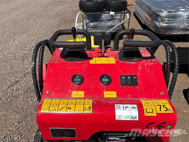 SDLOOL SL-323TZ Mini Skid Steer Loader (Unused) Skid steer mini nakladalci