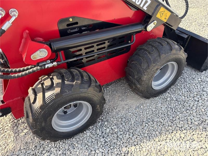  SDLOOL SL-323TZ Mini Skid Steer Loader (Unused) Мини-погрузчики