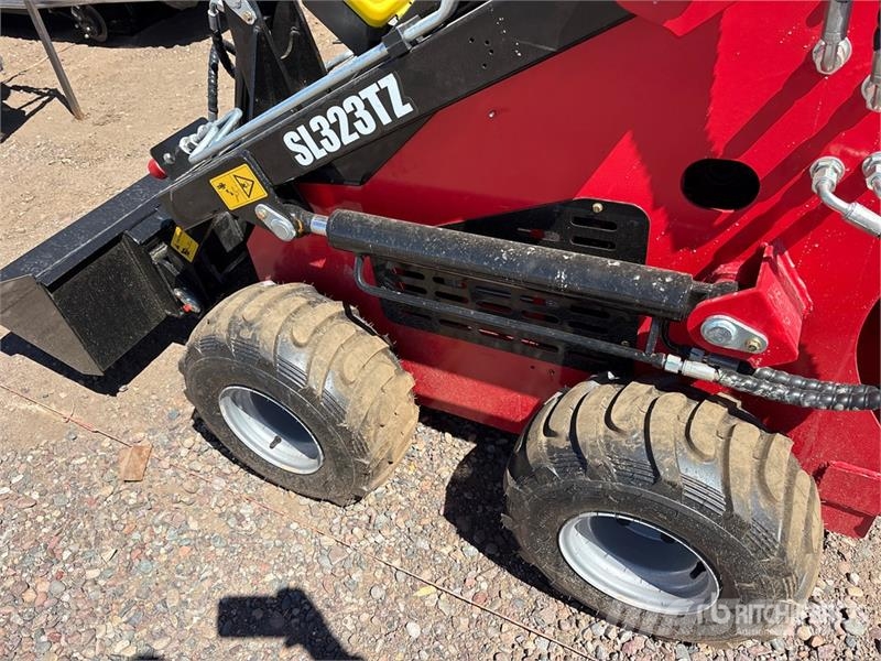 SDLOOL SL-323TZ Mini Skid Steer Loader (Unused) Skid steer mini nakladalci