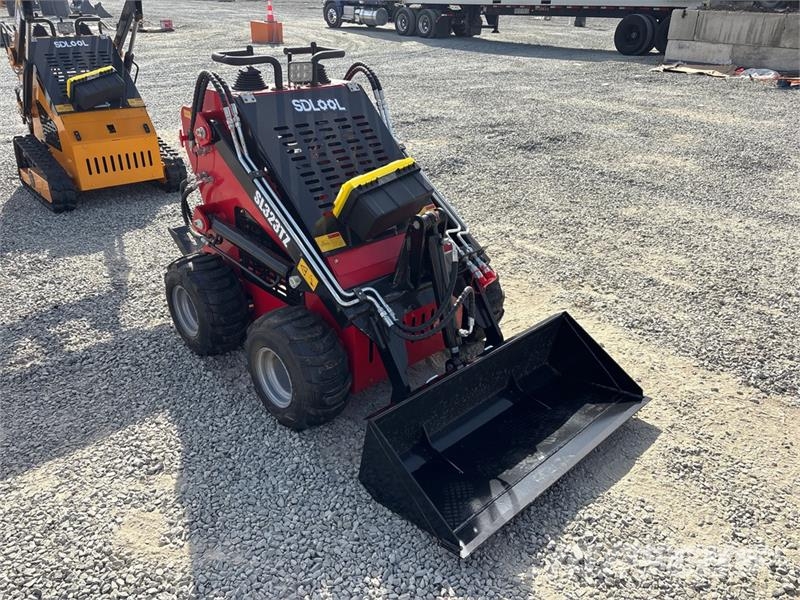  SDLOOL SL-323TZ Mini Skid Steer Loader (Unused) Мини-погрузчики