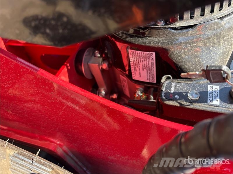 SDLOOL SL-323TZ Mini Skid Steer Loader (Unused) Skid steer mini nakladalci