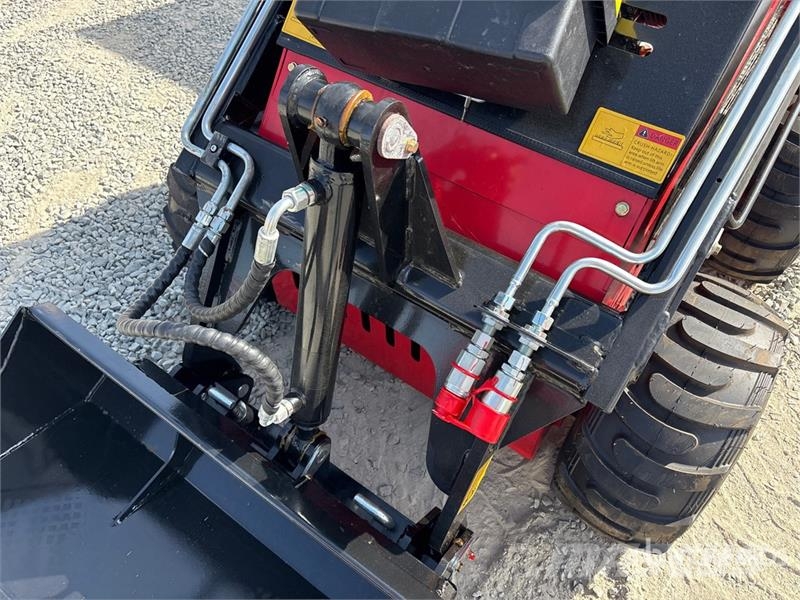  SDLOOL SL-323TZ Mini Skid Steer Loader (Unused) Мини-погрузчики