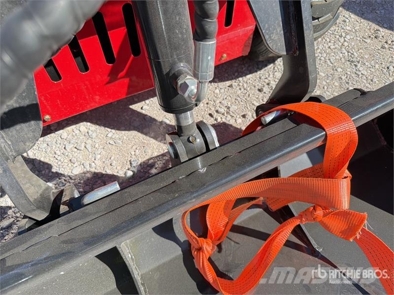 SDLOOL SL-323TZ Mini Skid Steer Loader (Unused) Lietoti riteņu kompaktiekrāvēji