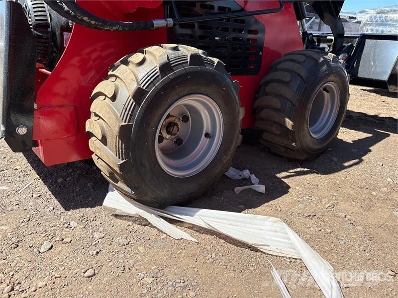 SDLOOL SL-323TZ Mini Skid Steer Loader (Unused) Skid steer mini nakladalci