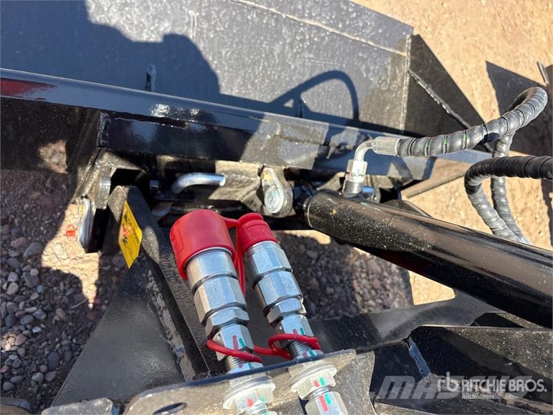 SDLOOL SL-323TZ Mini Skid Steer Loader (Unused) Skid steer mini nakladalci