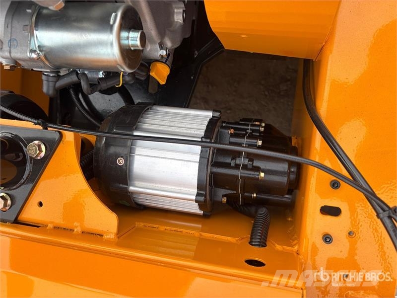  SDLOOL SL-LM1000Q Remote Control Lawn Mower (Unuse 騎乘式割草機