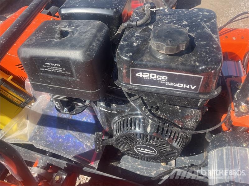  SDLOOL SL-LM1000Q Tracked Remote Control Lawn Mowe ركوب الحشائش