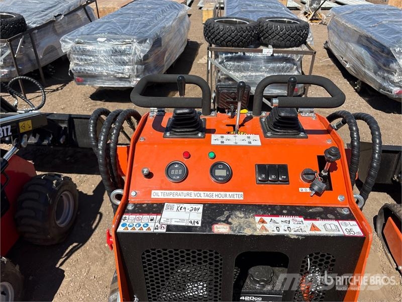 SDLOOL SL36C Skid steer mini nakladalci
