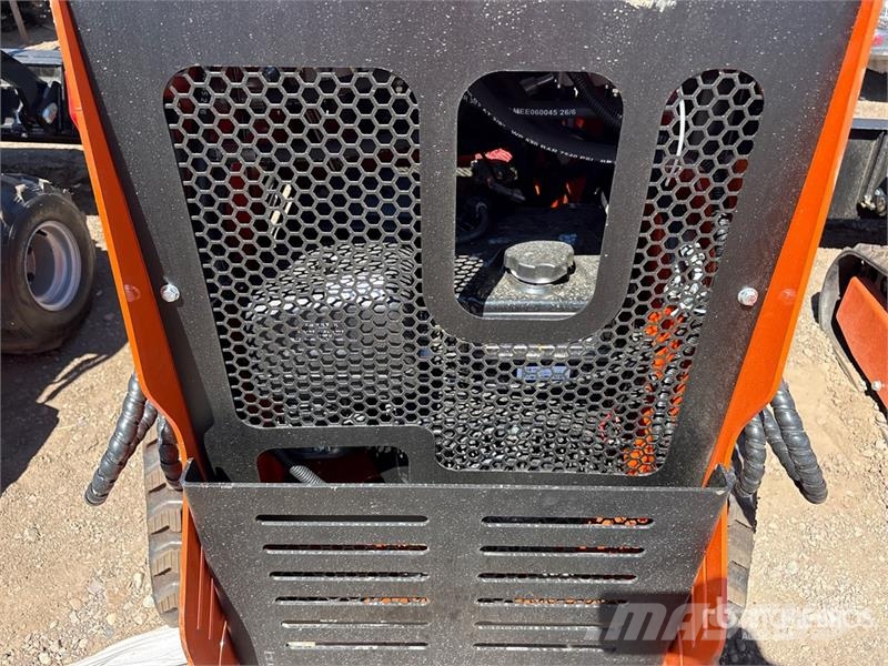 SDLOOL SL36C Skid steer mini nakladalci