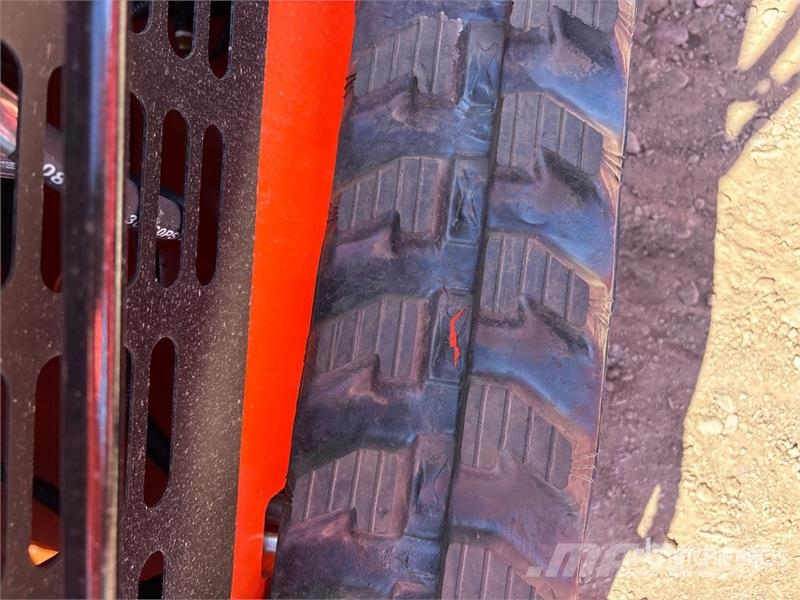SDLOOL SL36C Skid steer mini nakladalci