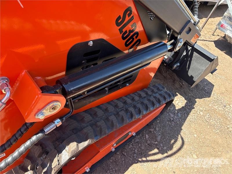 SDLOOL SL36C Skid steer mini nakladalci