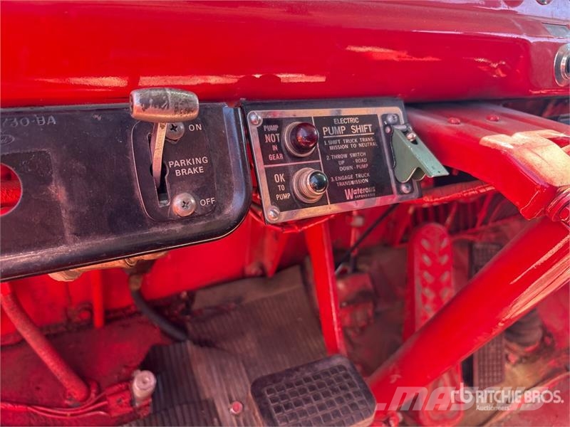 Seagrave 4x2 Crew Cab Fire Truck Camion de pompier