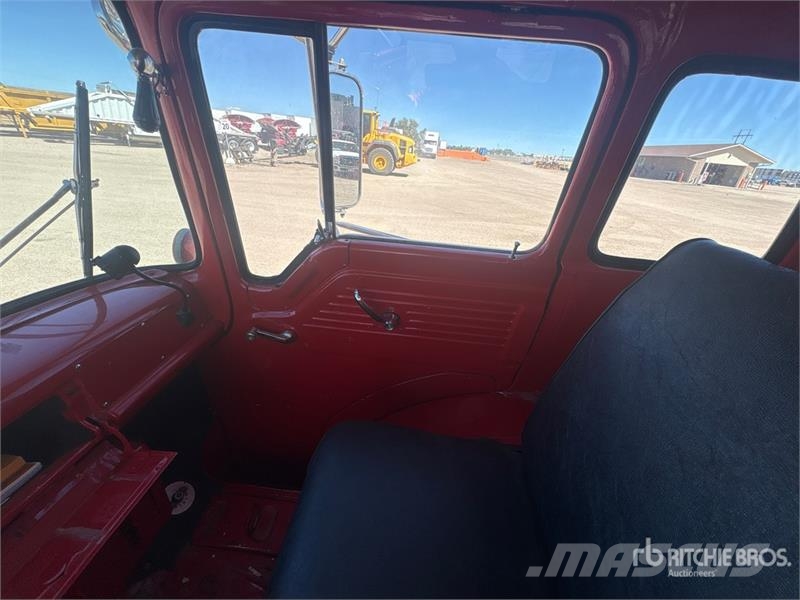 Seagrave 4x2 Crew Cab Fire Truck Camion de pompier