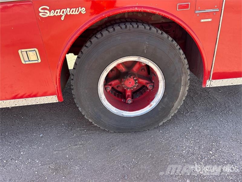 Seagrave 4x2 Crew Cab Fire Truck Camion de pompier