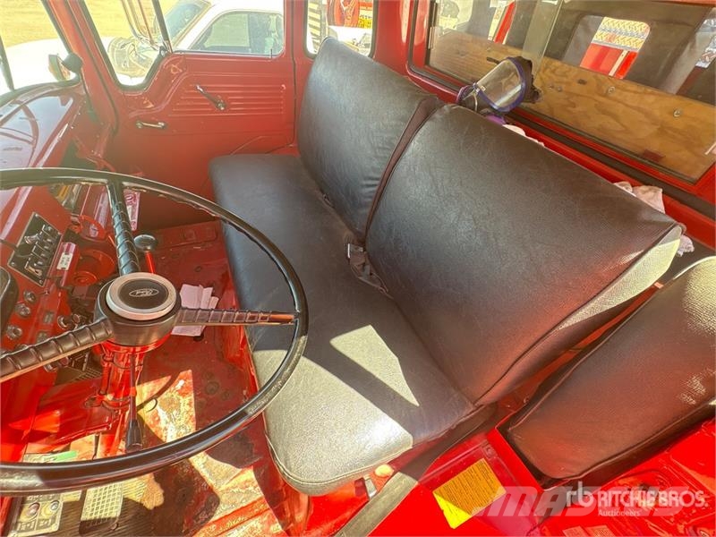 Seagrave 4x2 Crew Cab Fire Truck Camion de pompier
