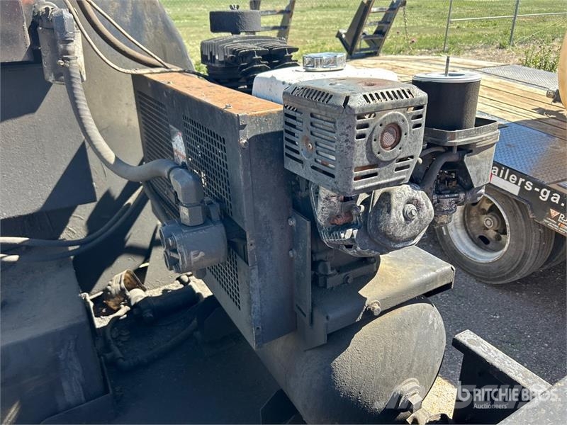 SealMaster TR1000 T/A Pavement Sealer معدات البناء - غير ذلك