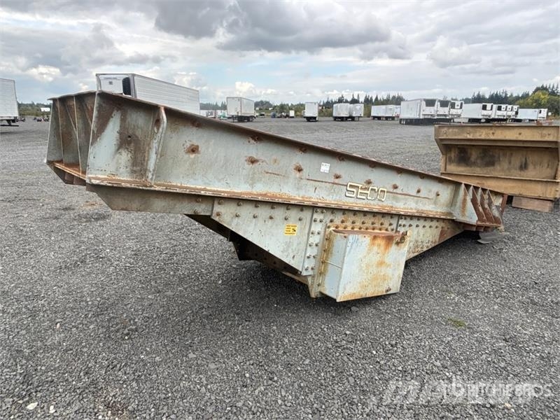 Seco 4220 3 ft 6 in x 20 ft Aggregate Feeder Sonstige Baumaschinen