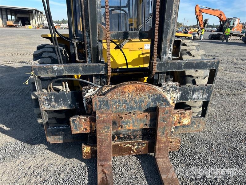 Sellick S-100PDS-2 10000 lb 4x2 Rough Terrain Forklift Vanterenski viljuškar