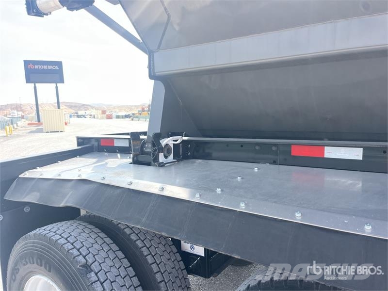 Side Dump Industries DS39BAH1R2R11 Billenő pótkocsik