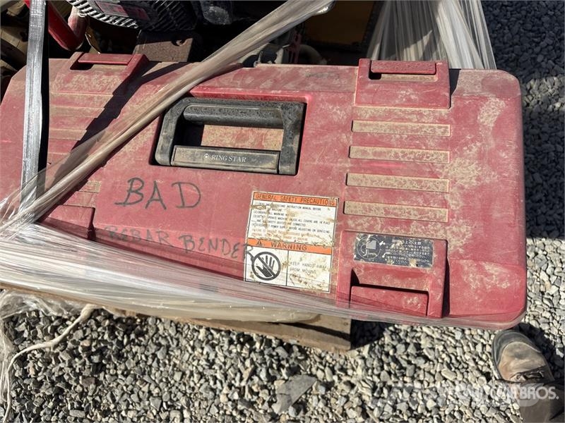 Simpson Pressure Washer & Chainsaw & 2 Tool Boxes Andre komponenter