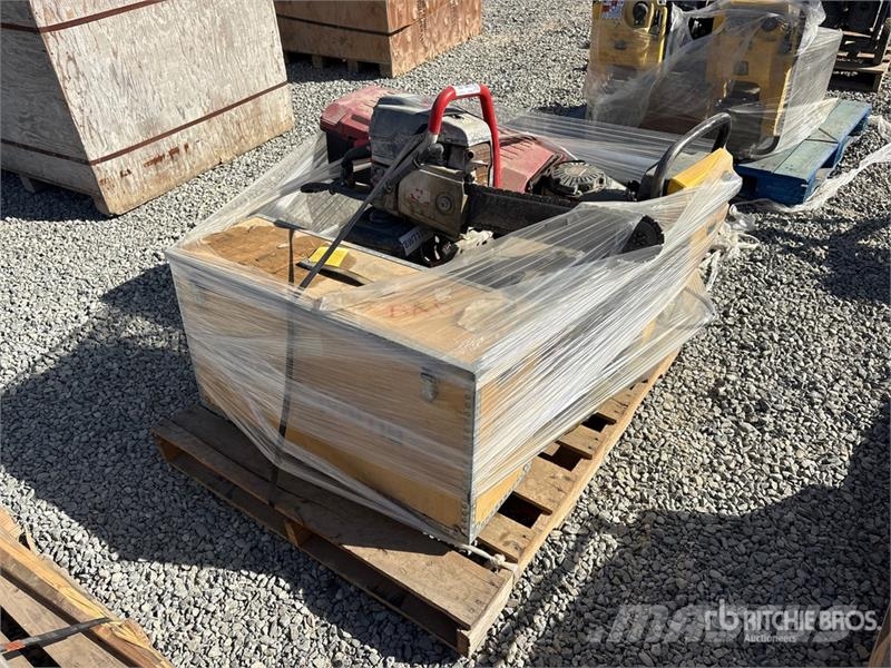 Simpson Pressure Washer & Chainsaw & 2 Tool Boxes Andre komponenter