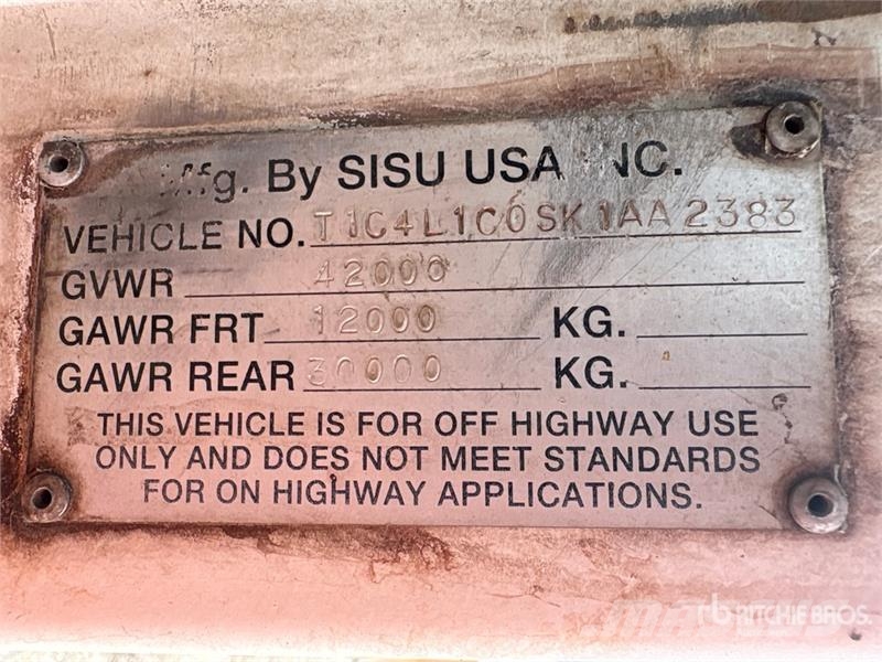 Sisu 4x2 Spotter Truck جرارات صالات المطارات