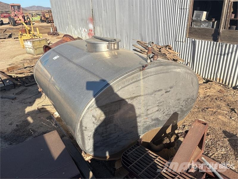  Skid Mounted Fuel Tank Паливні та присадочні баки