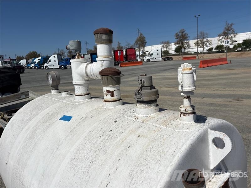 Skid Mounted Steel Fuel Tank Паливні та присадочні баки