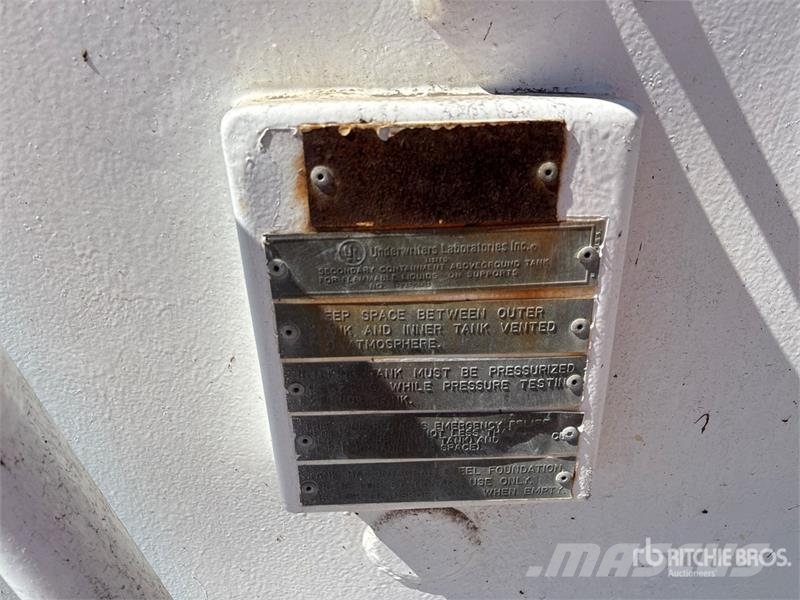 Skid Mounted Steel Fuel Tank Паливні та присадочні баки