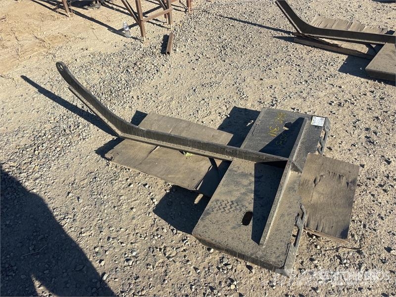 Skid Steer Boom (Unused) 建設機械 - その他