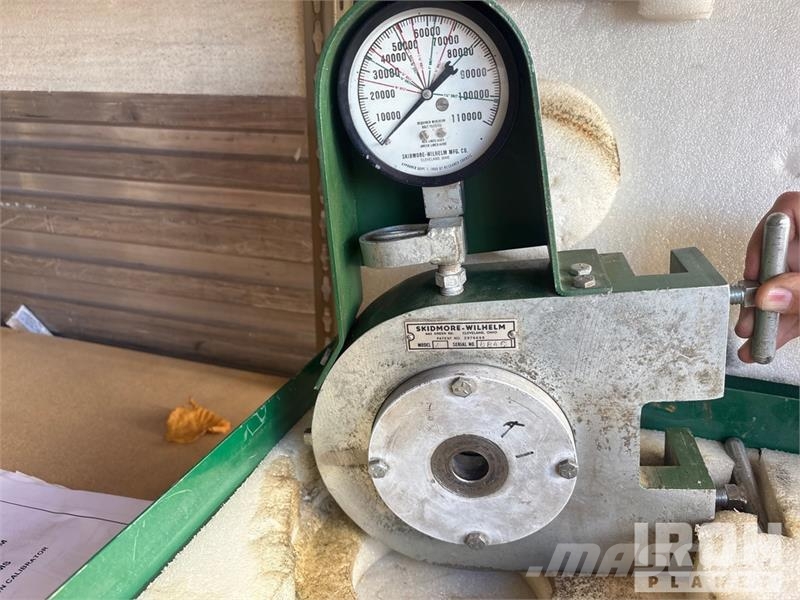  Skidmore-Wilhelm Bolt Tension Measuring Machine مكونات أخرى