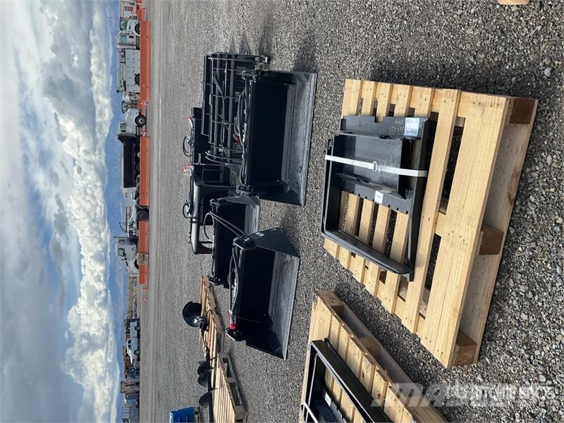  SKLP GY-XHC Mini Skid Steer Forks (Unused) Vilice