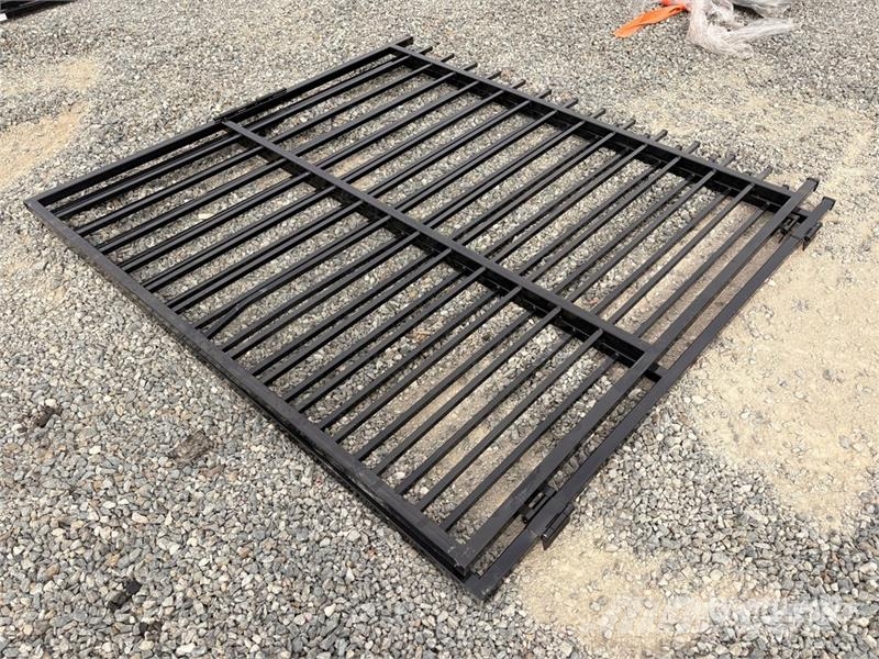  SKLP SK-HLM14 7 ft x 6 ft 6 in Bi-Parting Driveway Lauksaimniecība- Citi