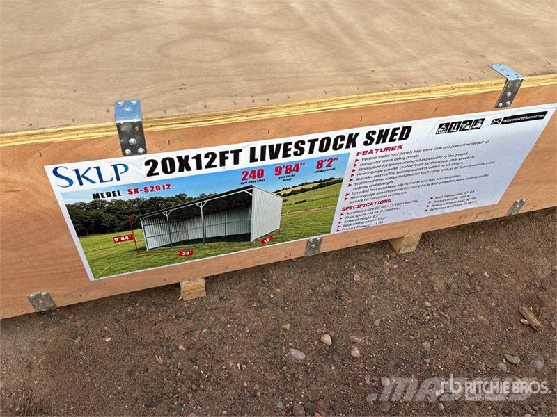 SKLP SK-S2012 20 ft x 12 ft Livestock Shelter (Unu Další stroje a zařízení pro chov zemědělských zvířat