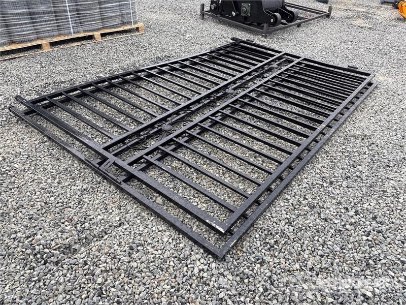  SKLP SK-T20X 10 ft x 7 ft Wrought Iron Bi-Parting  Lauksaimniecība- Citi
