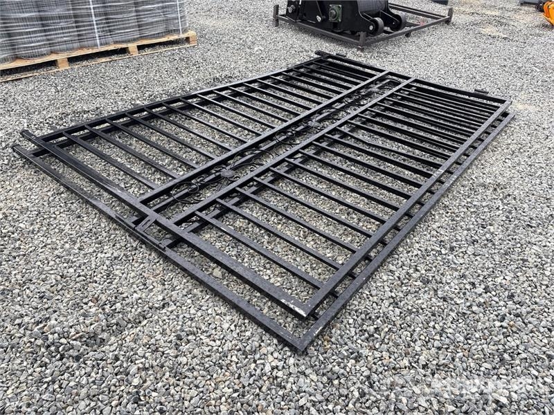  SKLP SK-T20X 10 ft x 7 ft Wrought Iron Bi-Parting  Lauksaimniecība- Citi