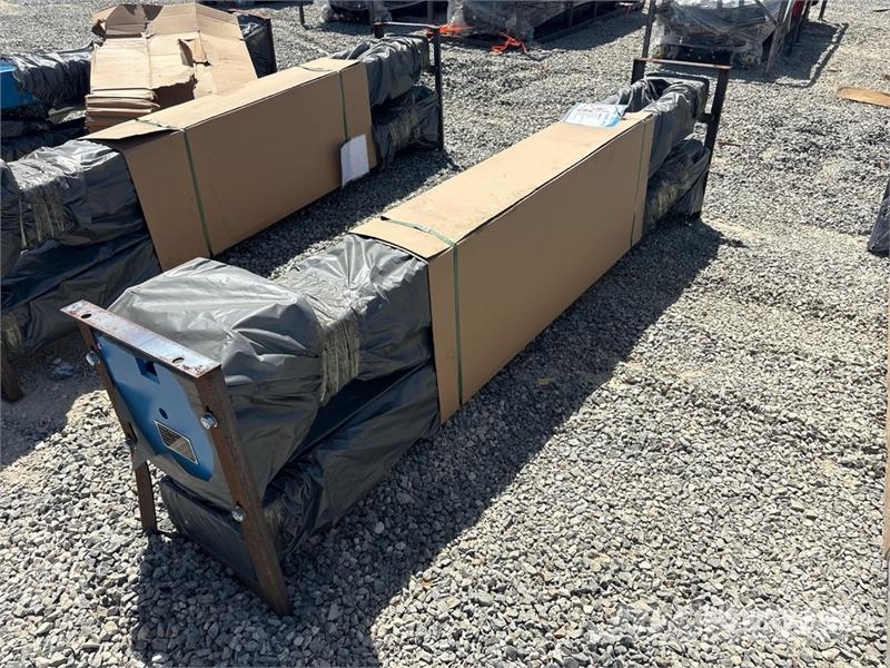SKLP SK45T Vehicle Lift (Unused) Other components