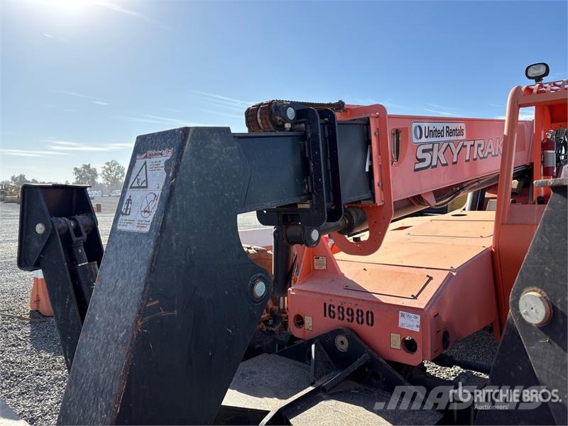  Sky Track 10042 Telehandler مناولات متداخلة