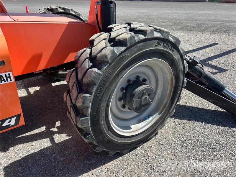 SkyJack 10054 Telehandler 텔러 핸들러