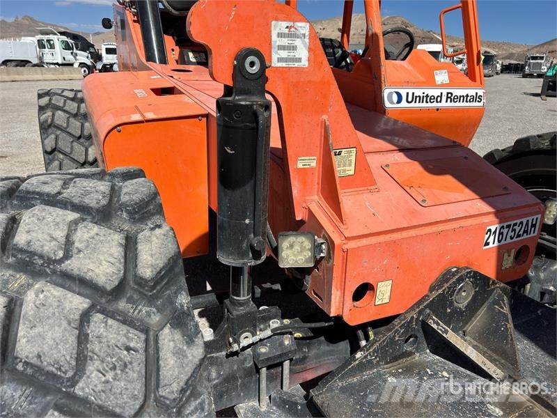 SkyJack 10054 Telehandler 텔러 핸들러