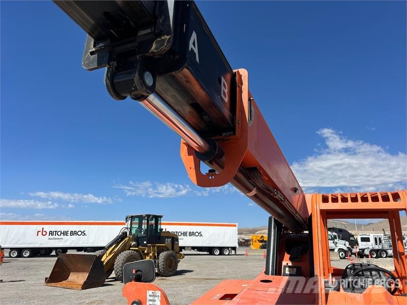 SkyJack 10054 Telehandler 텔러 핸들러