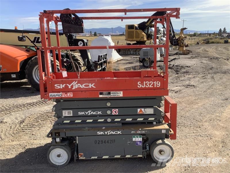 SkyJack 3219 Electric Scissor Lift Elevadores de tesoura