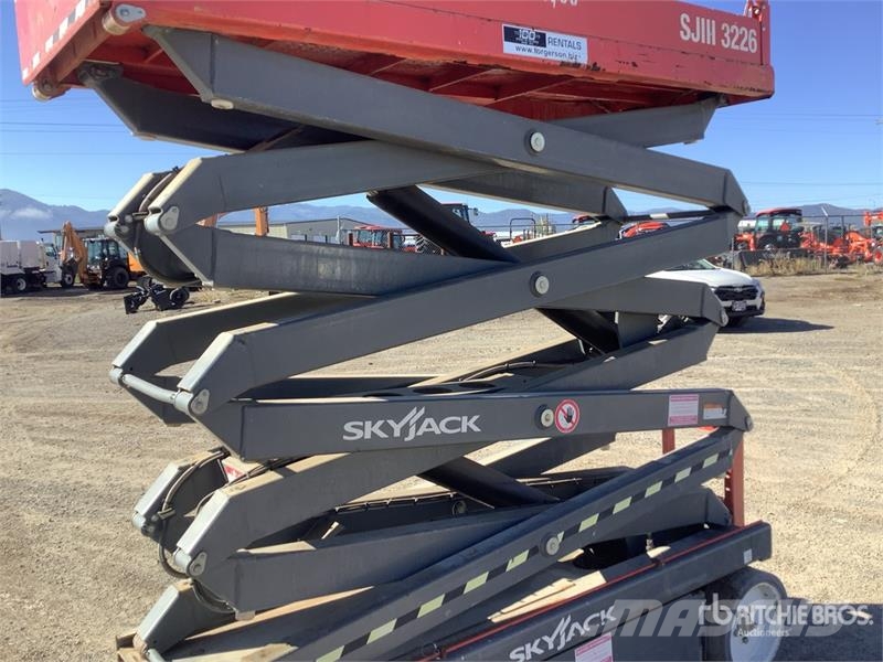 SkyJack 3226 Electric Scissor Lift Scissor lifts