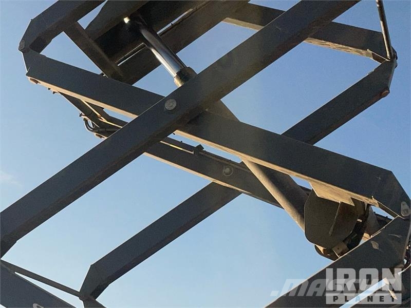 SkyJack 4632 Electric Electric Scissor Lift Scissor lifts