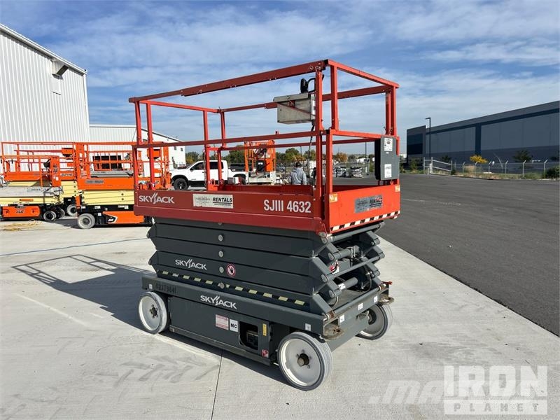 SkyJack 4632 Electric Electric Scissor Lift Ollós emelők