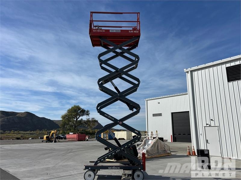 SkyJack 4632 Electric Electric Scissor Lift Ollós emelők