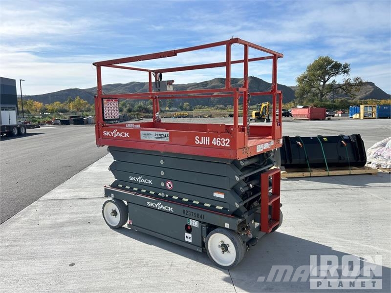 SkyJack 4632 Electric Electric Scissor Lift Ollós emelők