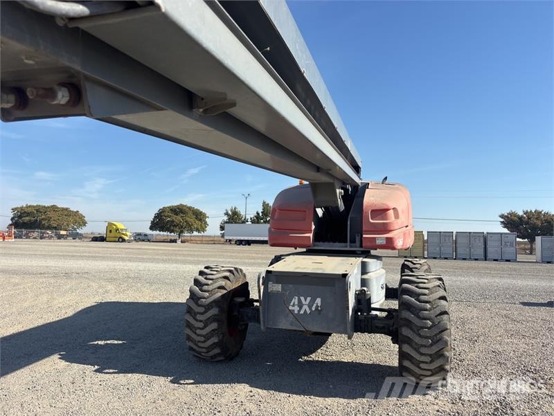 SkyJack 4WD Diesel Articulating Boom Lift Karos emelők
