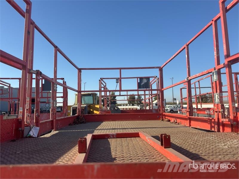 SkyJack 4x4 Dual Fuel Scissor Lift Šķerveida pacēlāji