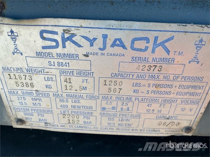 SkyJack 4x4 Dual Fuel Scissor Lift Scissor lifts